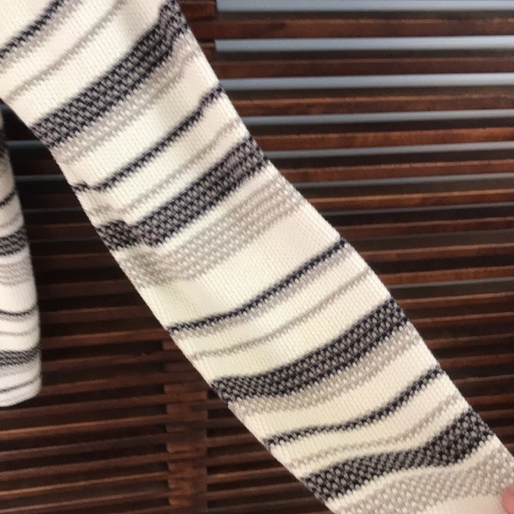 🙉 Classic Elements sweater - Picture 4 of 8